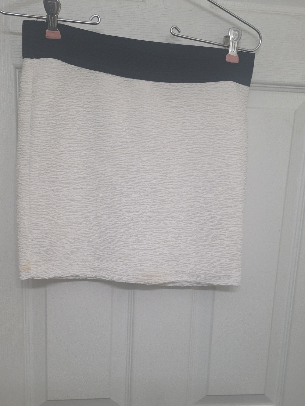 G by Guess White Skirt with Black Waistband